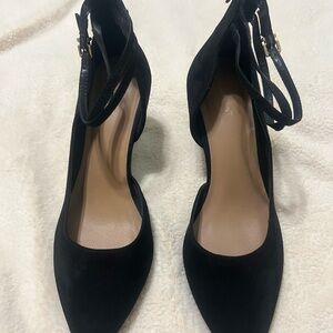 Elegant Black Women's Shoes